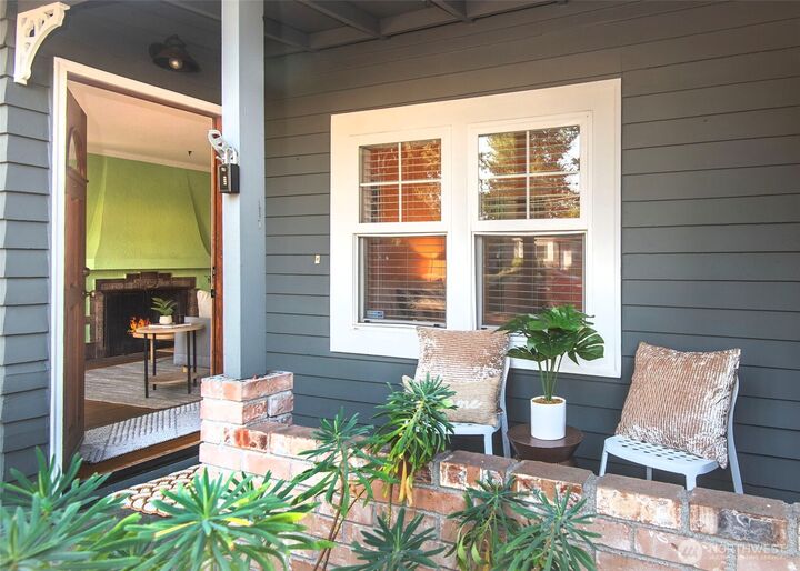Property Photo: 14329 23rd Place NE WA 98125