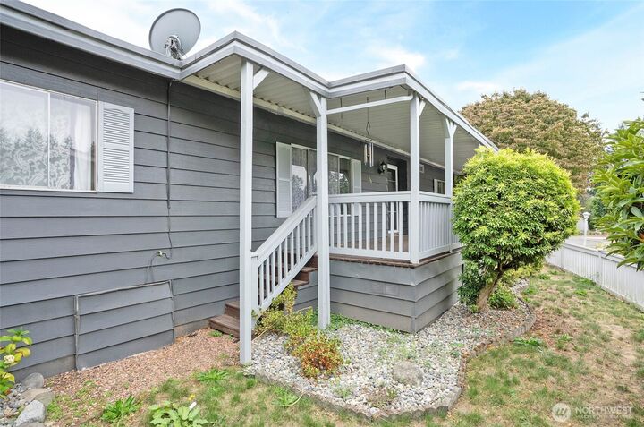 Property Photo: 2500 S 370th Street 32 WA 98003