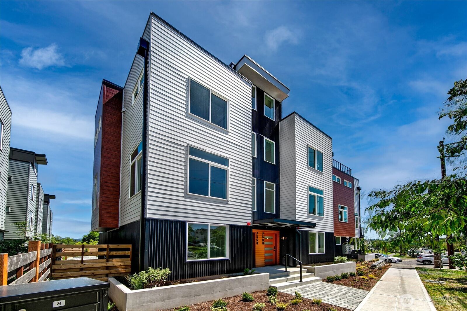 Property Photo: 7558 43rd Avenue S WA 98118