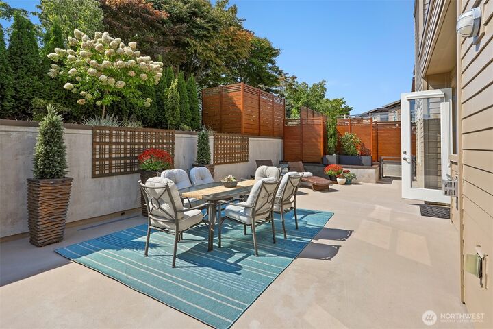 Property Photo:  61  Pine Street 217  WA 98020 