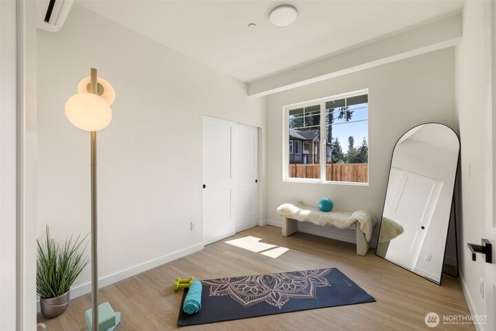 Property Photo: 10925 6th Avenue W C WA 98204