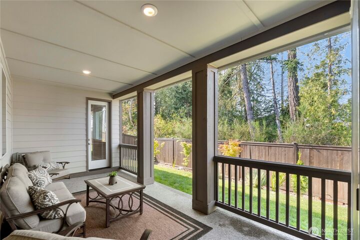Property Photo: 17436 129th Avenue E WA 98374