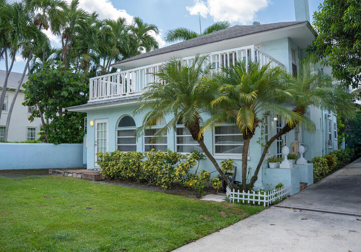 Property Photo:  264 Seminole Avenue  FL 33480 