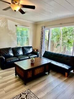 Property Photo:  304 SE 3rd Avenue  FL 33483 