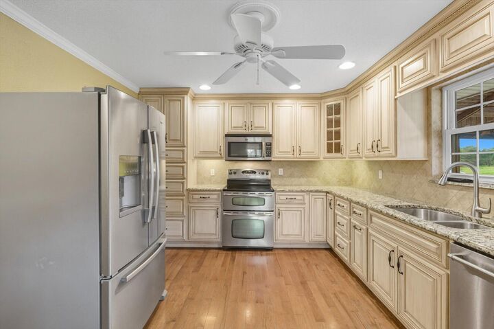 Property Photo: 504 N Niota Street TN 37329