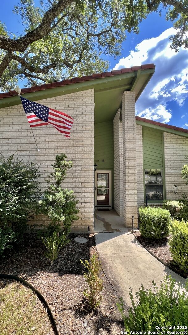 Property Photo: 2002 Encino Belle TX 78259