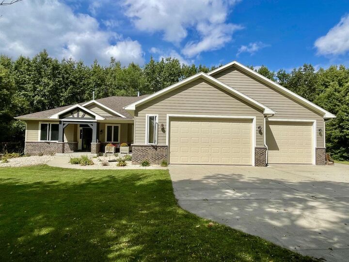 9426 North Raven Court  Milton WI 53563 photo