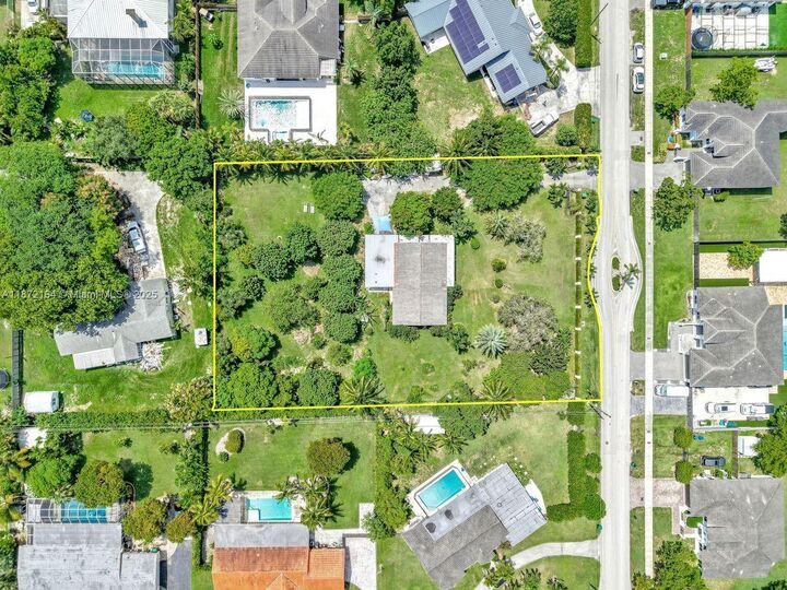 Property Photo: 9340 SW 174th St FL 33157