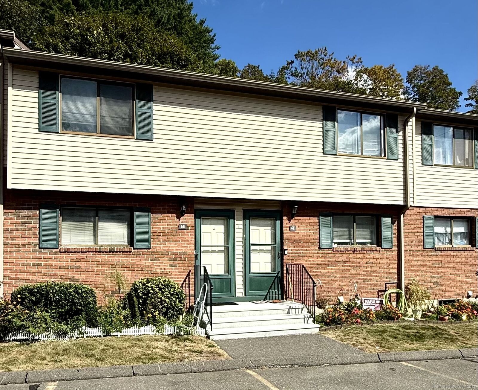 Property Photo:  39 Horton Hill Road Apt 6E  CT 06770 
