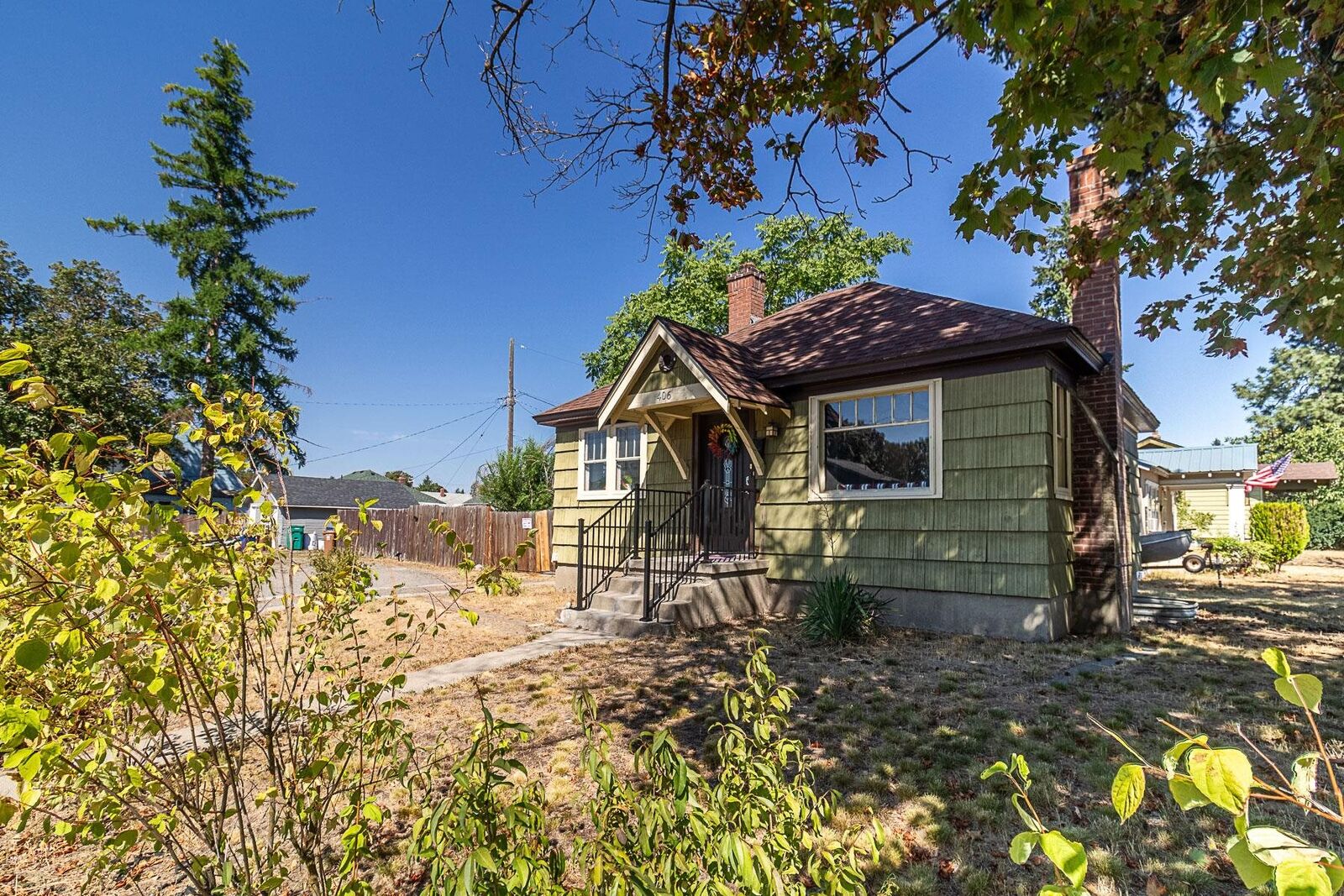 Property Photo: 406 W Garland Ave WA 99205