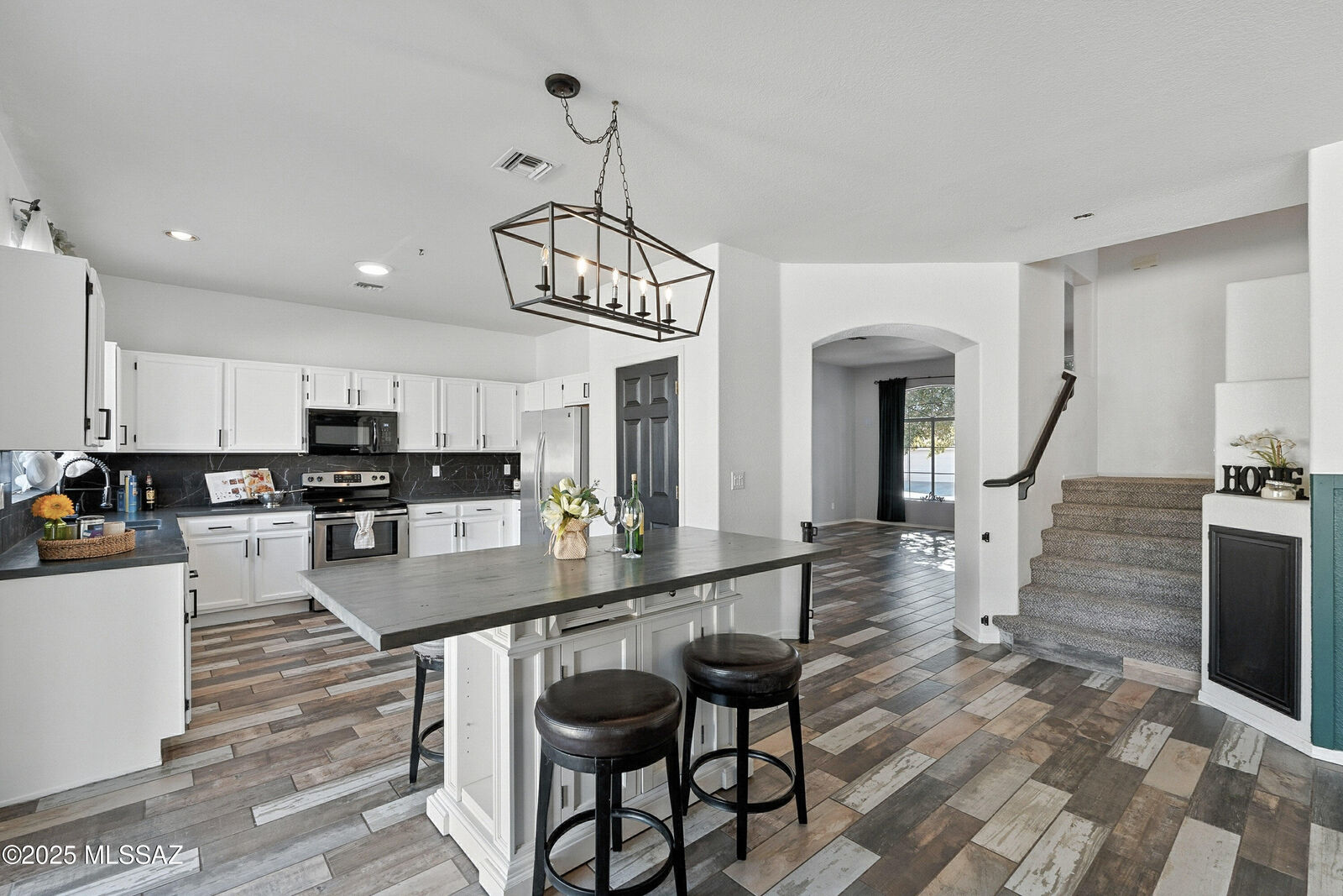 Property Photo:  11736 N Rain Rock Way  AZ 85737 