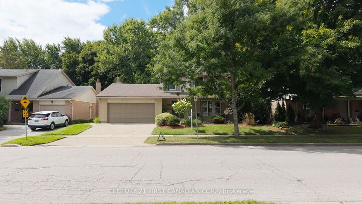 Property Photo: 799 Farnham Road ON N6K 1R6