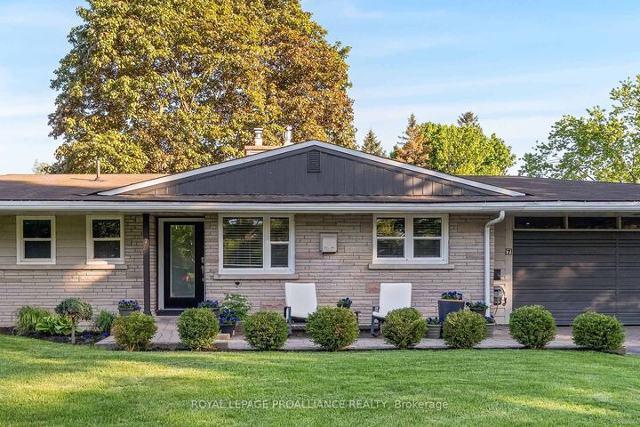 Property Photo: 7 Hutton Drive ON K8P 1E9