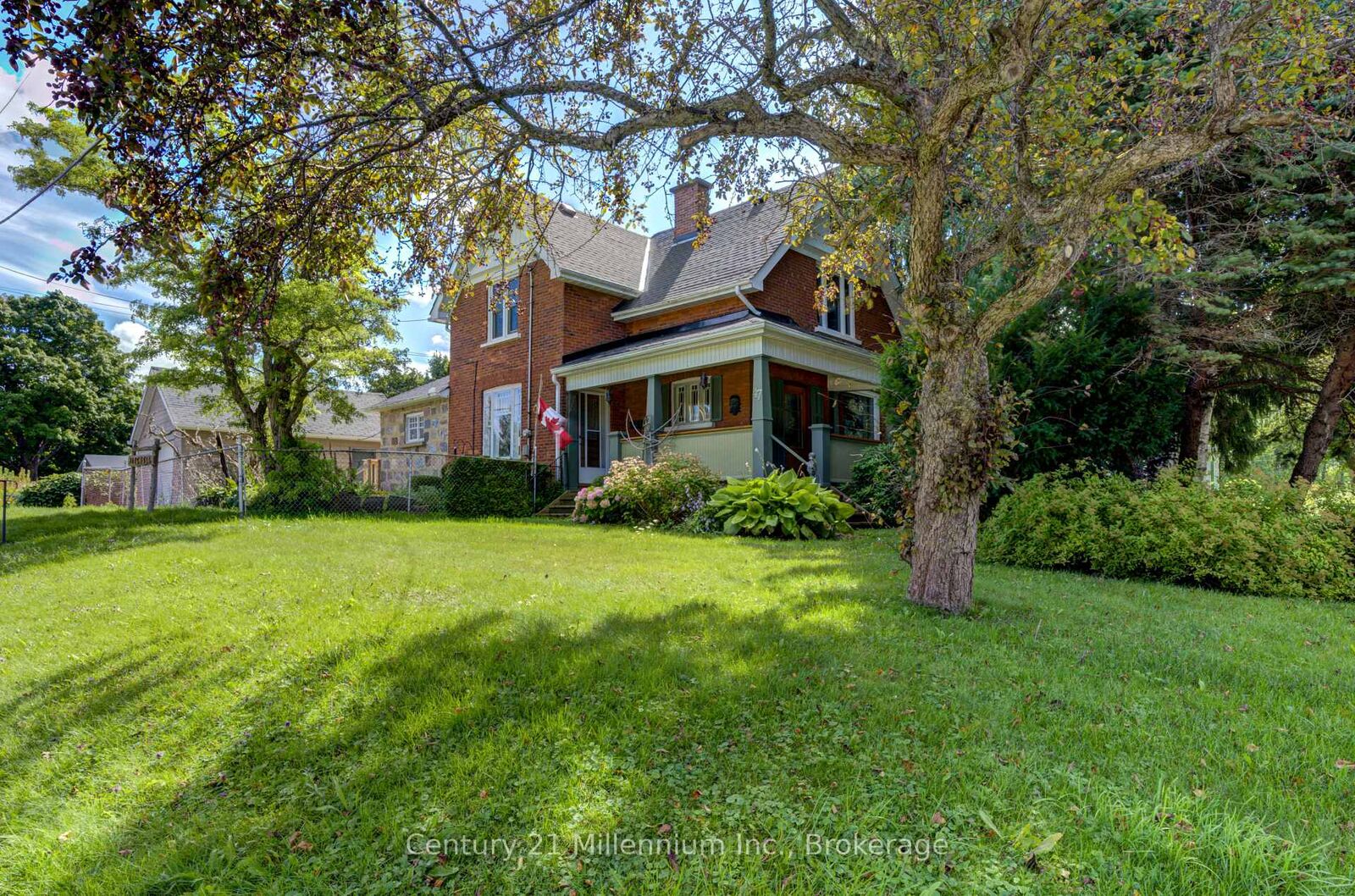 Property Photo:  47 Pearson Street  ON N4L 1K7 
