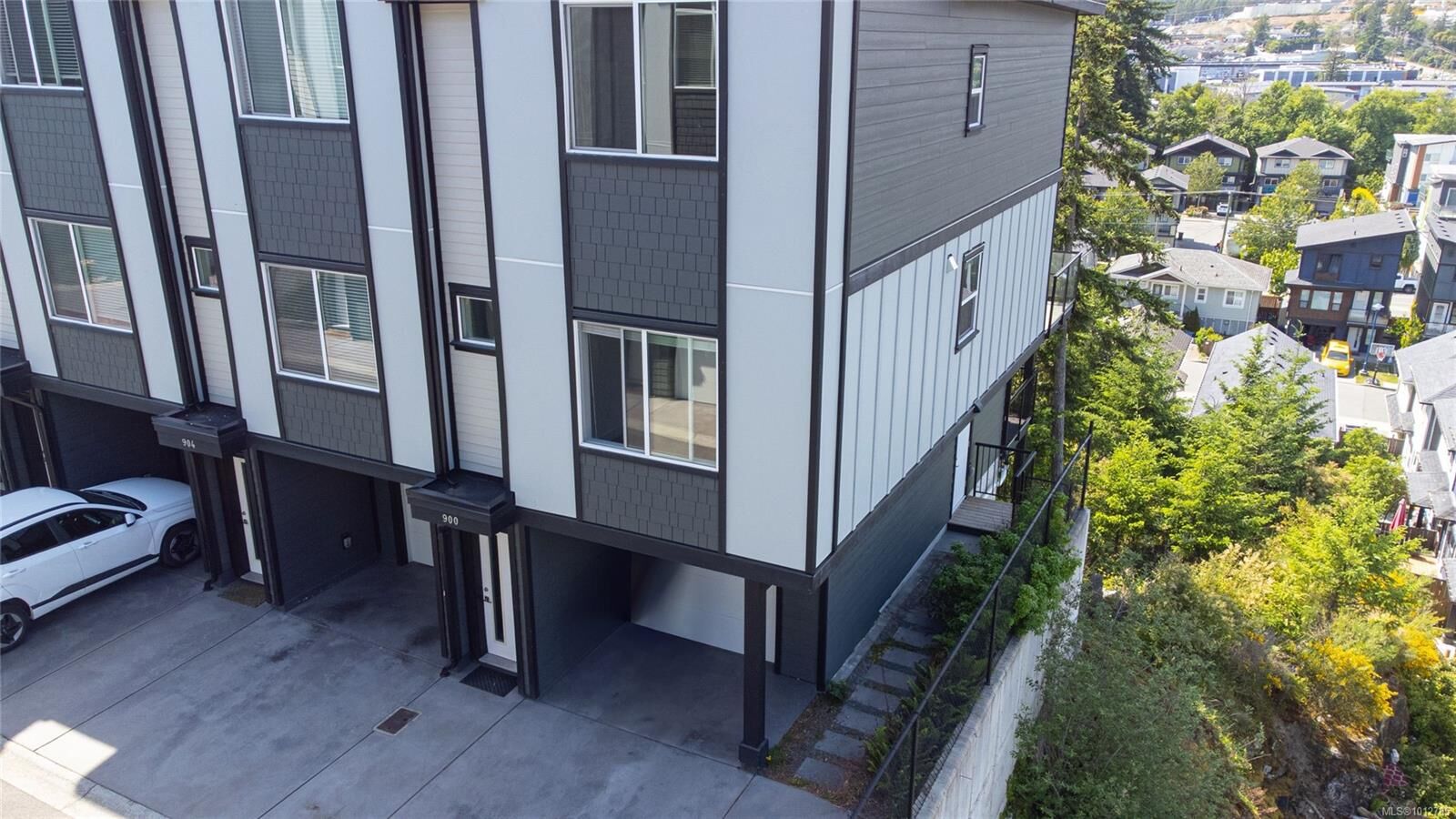 Property Photo: 900 Turnstone Ridge BC V9C 2Y4