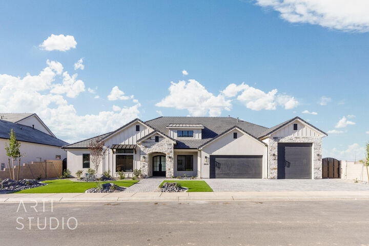 Property Photo:  2935 E Rowan Ln  UT 84790 