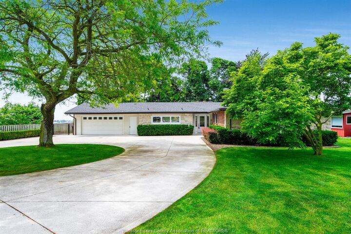 26 Crest View Drive  Leamington ON N8H 4H8 photo