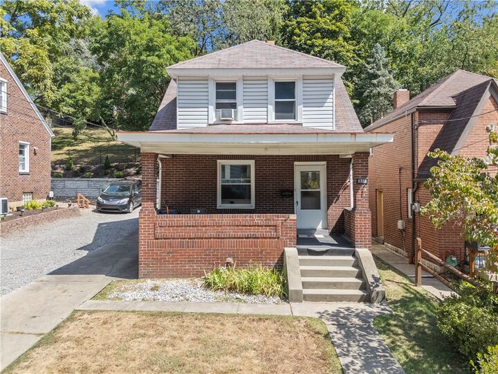 Property Photo: 1720 Homer St PA 15212