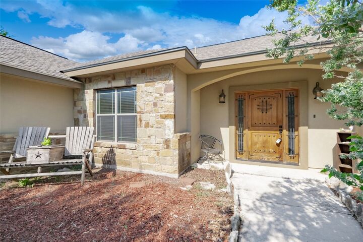 Property Photo:  107 Garrett Way  TX 78133