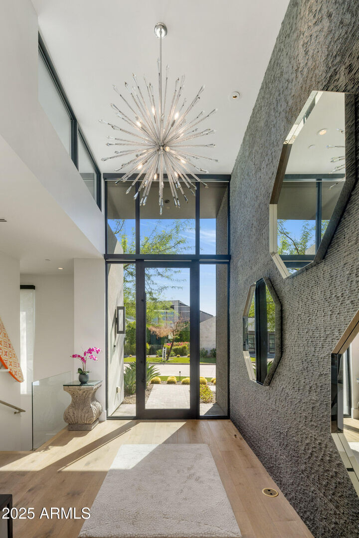 Property Photo: 6914 E Cactus Wren Road AZ 85253