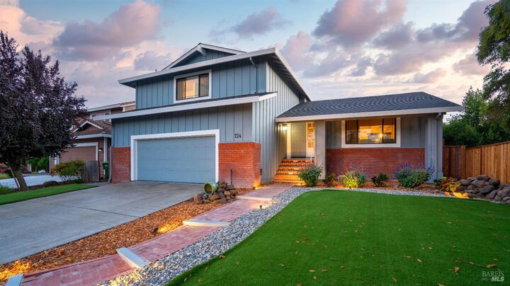 724 Garfield Drive  Petaluma CA 94954 photo