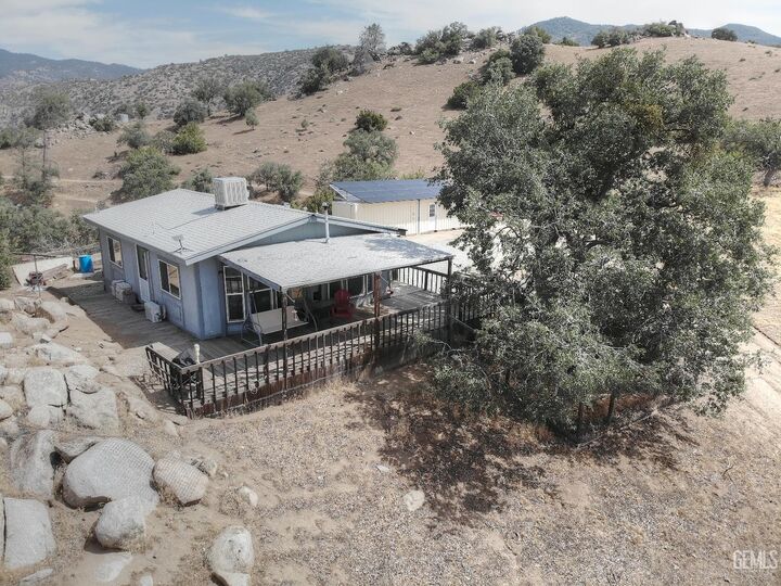 Property Photo: 11261 Stockton Court CA 93518