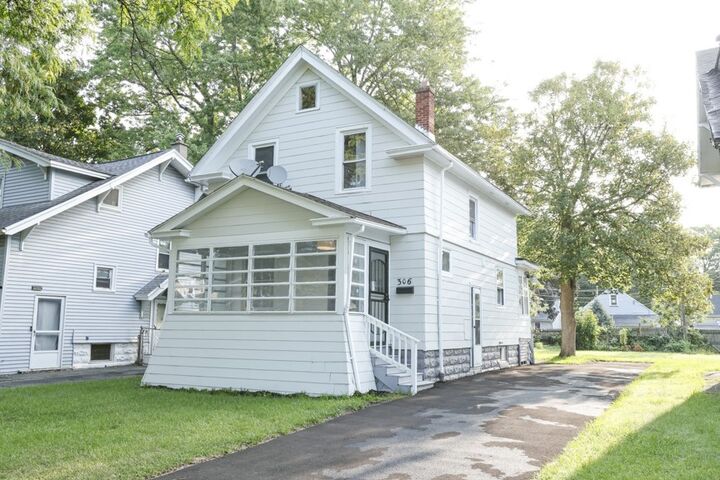 Property Photo:  306 Curlew Street  NY 14613 