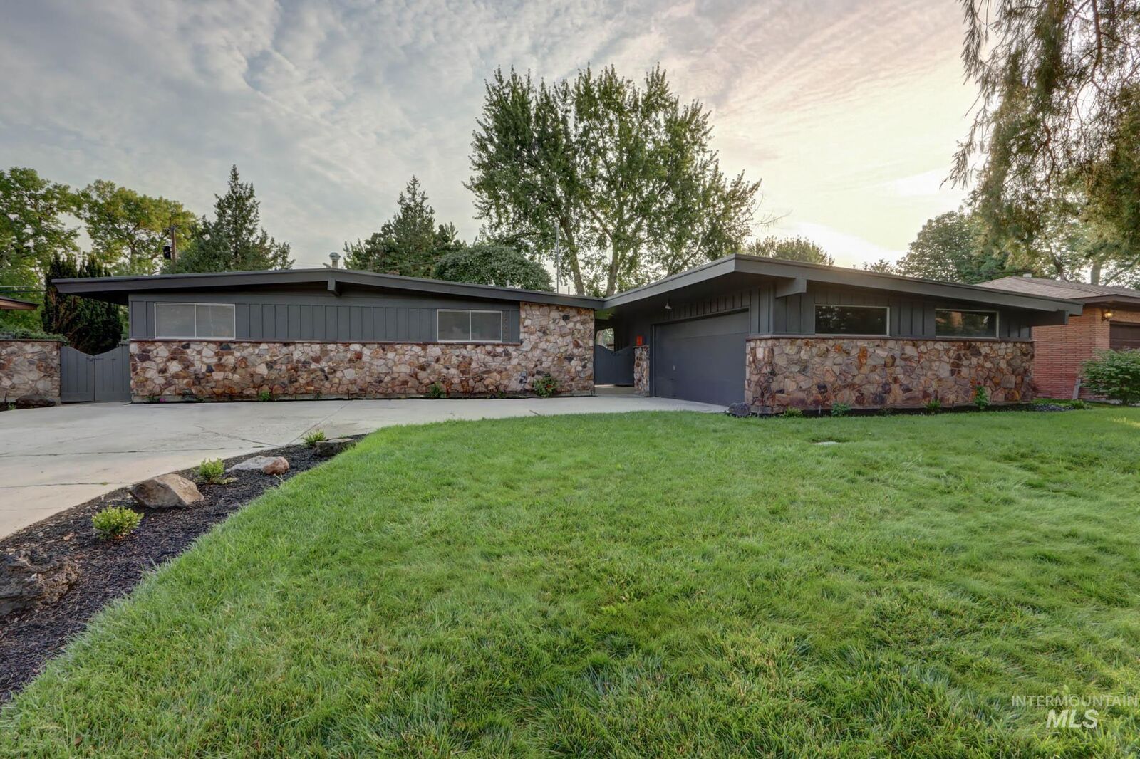 Property Photo:  6906 W Hummel Drive  ID 83709 