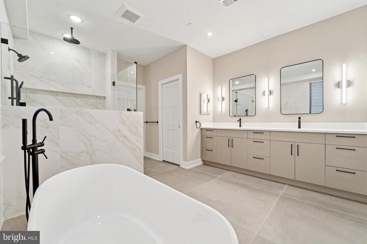 Property Photo: 208 Kalos Street PA 19128