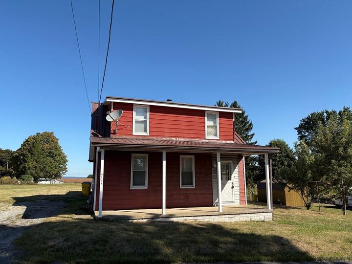 Property Photo:  707 Luray Avenue  PA 15904