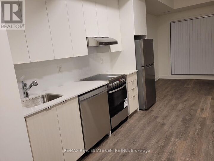 Property Photo:  160 Canon Jackson Drive 305  ON M6M 0B6 