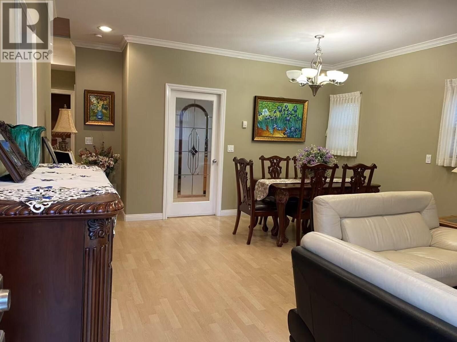 Property Photo:  6060 Clinton Street  BC V5J 2M5 
