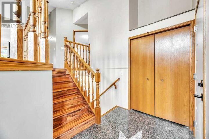 Property Photo:  41 Millbank Bay Southwest  AB T2Y 2Z1 