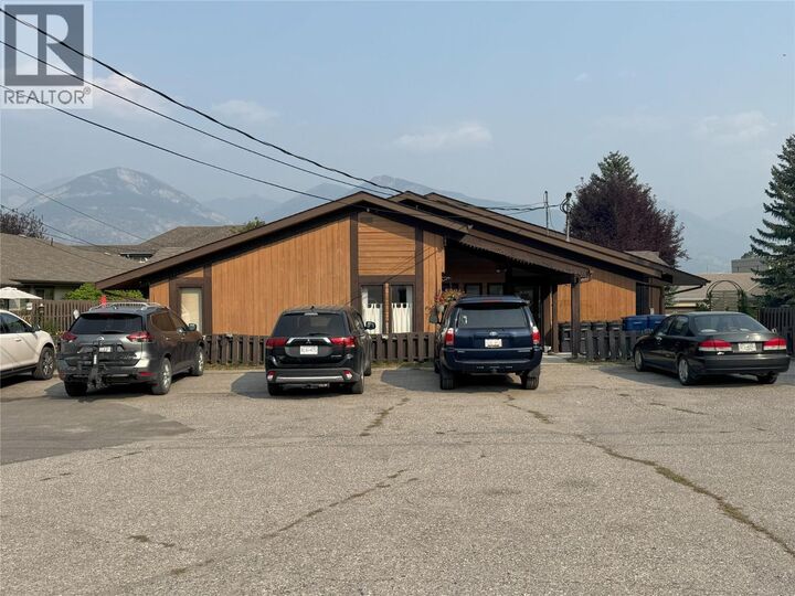 Property Photo: 717 12th Avenue 8 BC V0A 1K0