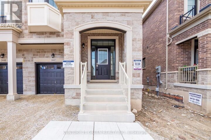 Property Photo:  1442 Savoline Boulevard  ON L9E 2E9 