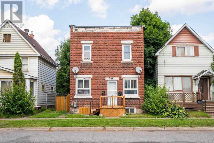 Photo de la propriété:  646 Queen St W  ON P6A 1A9 