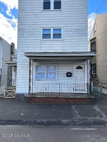 Property Photo:  256 S Lehigh Avenue  PA 17931 
