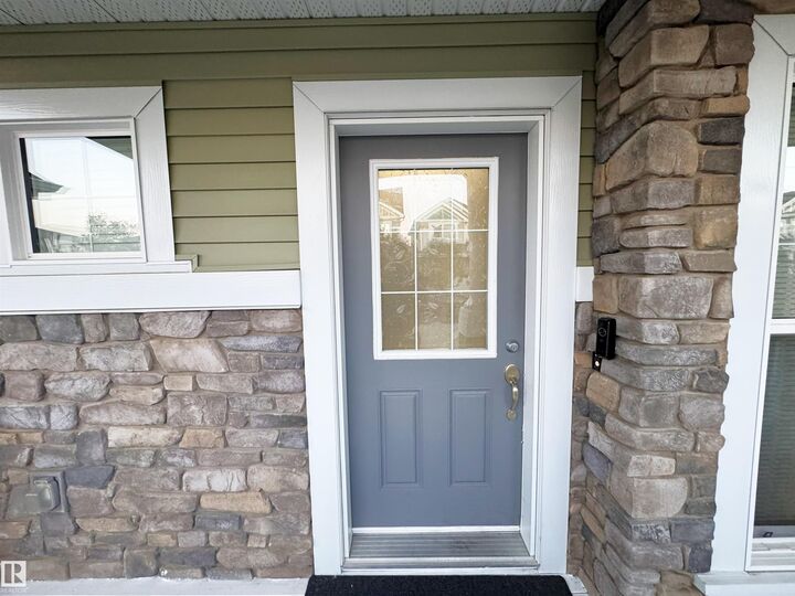 Property Photo:  2336 70 Street SW  AB T6X 1Z2 