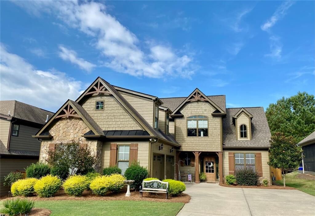Property Photo: 204 Yorkshire Lane GA 30180