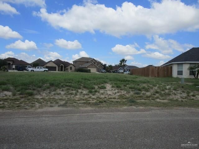 Property Photo:  420 N Kika De La Garza Boulevard  TX 78560 