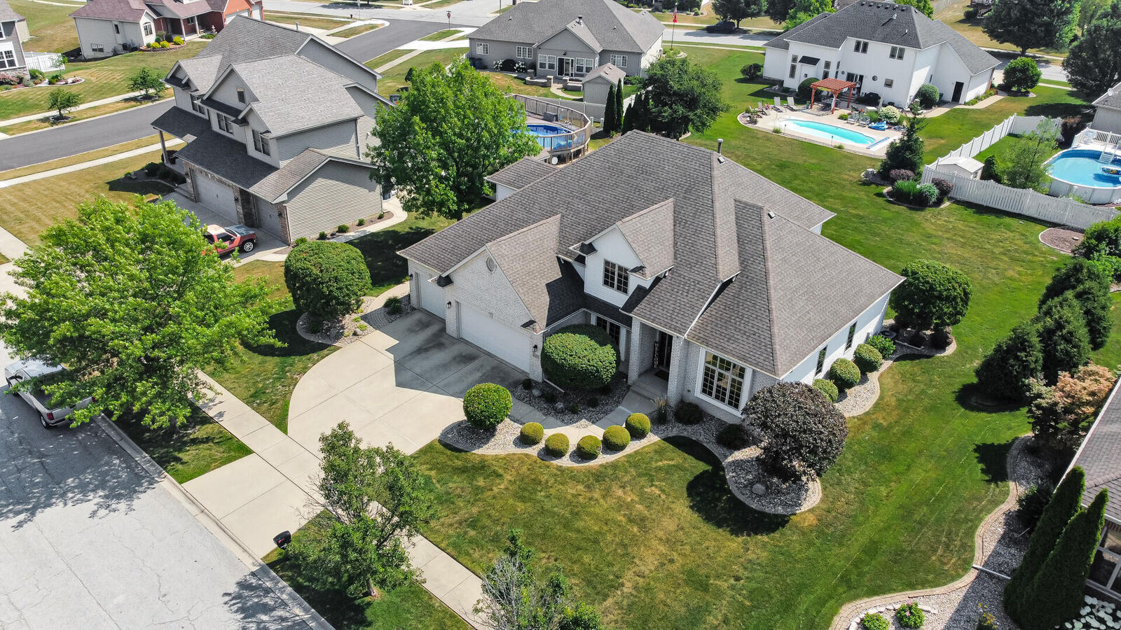 Property Photo:  8185 Hawthorne Drive  IN 46373 