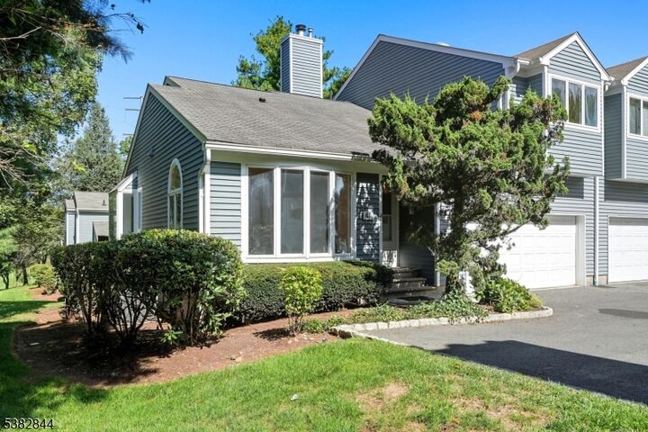 41 Meadowview Lane  Berkeley Heights Twp. NJ 07922 photo