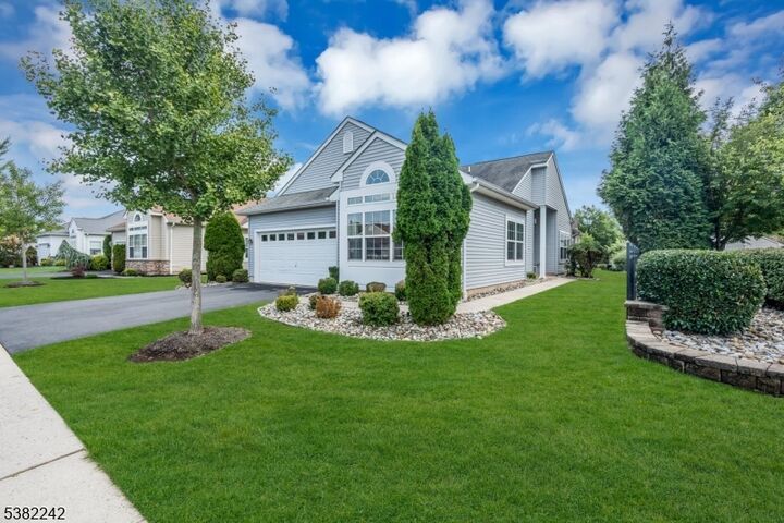12 Medici Dr  Franklin Twp. NJ 08873 photo