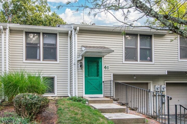 Property Photo: 41 Quail Ct NJ 07419