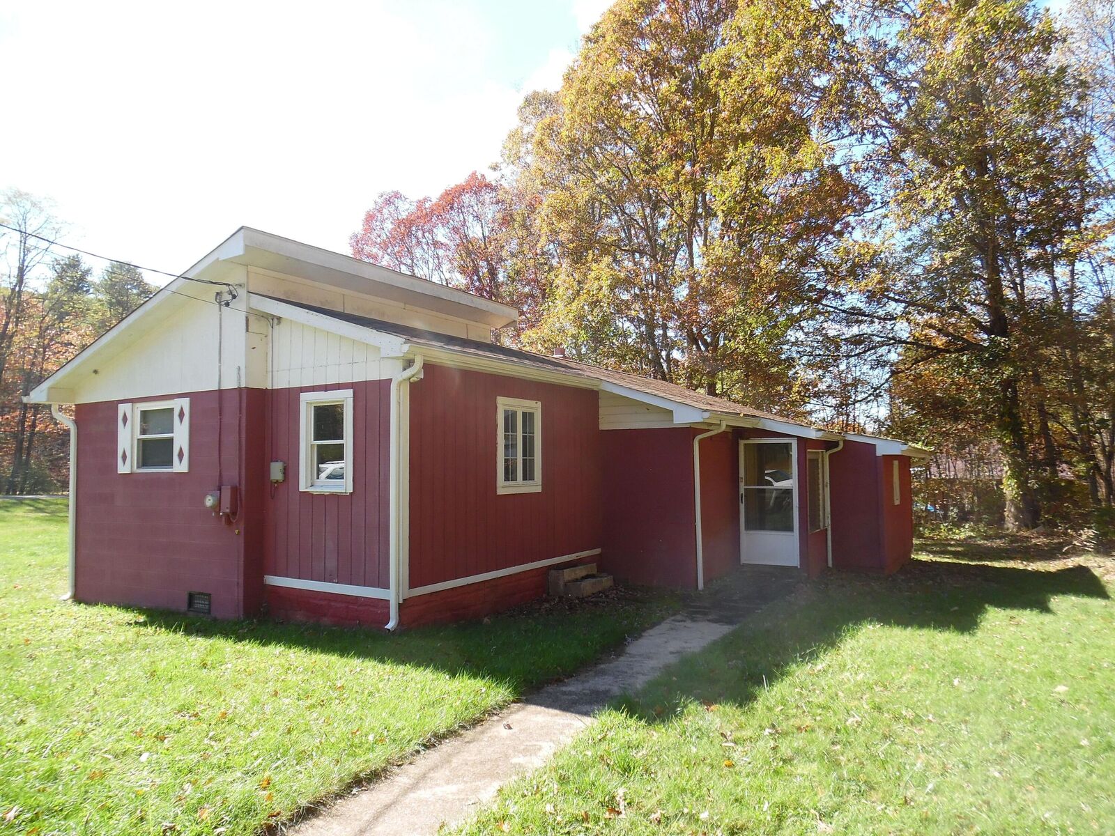 Property Photo:  3643 Pocahontas Highway  WV 24954 