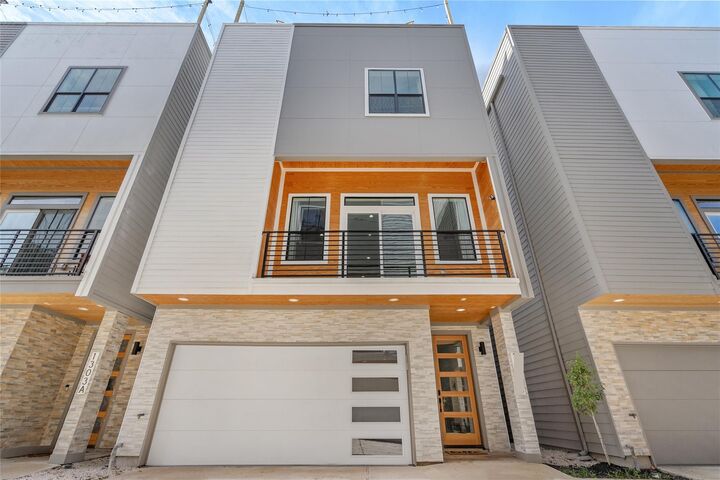 Property Photo: 1303 E 27th Street B TX 77009
