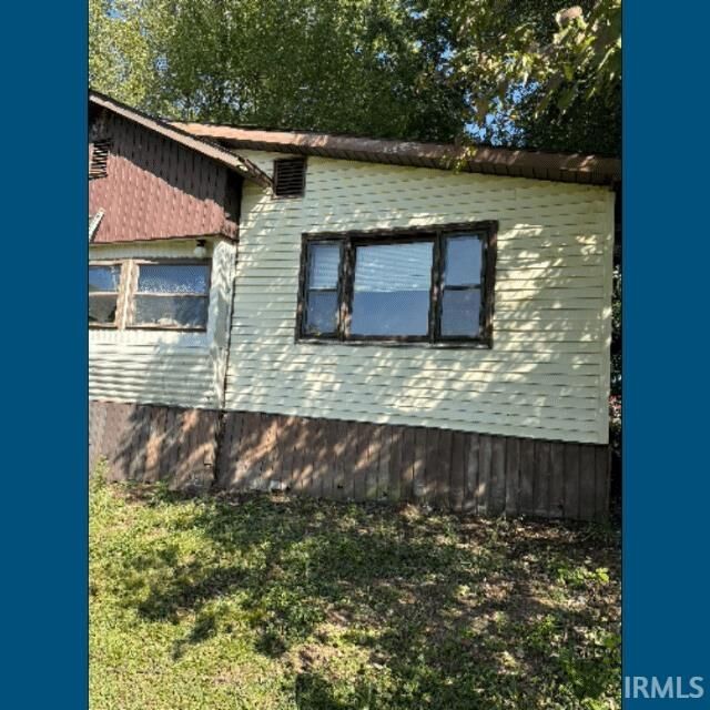 Property Photo: 704 W School Street IN 47649