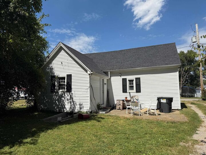 Property Photo:  230 W Walnut Street  IN 47610 
