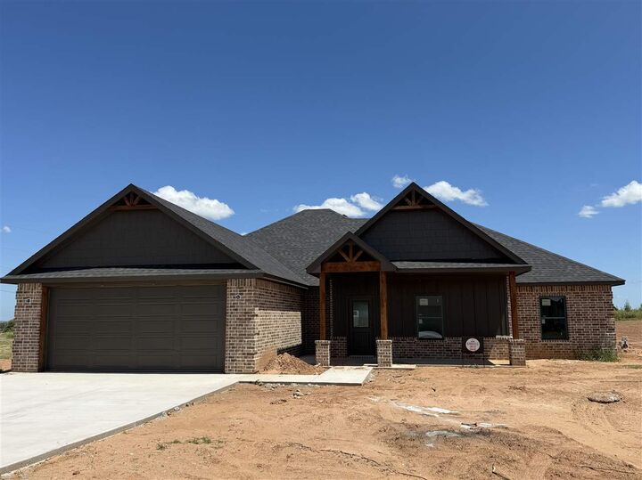 Property Photo: 358 Weaver Way OK 73541