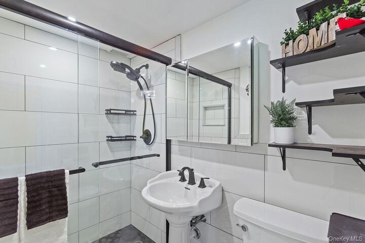 Property Photo:  150 Overlook Avenue 3K  NY 10566 